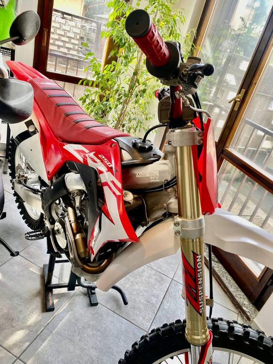 Honda CRF 250 R (2019) (2)