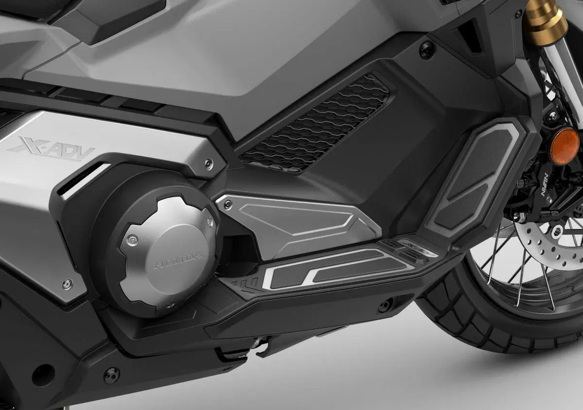 Honda X-ADV. Ecco come cambia per il 2025 il 'SUV a due ruote' (21)