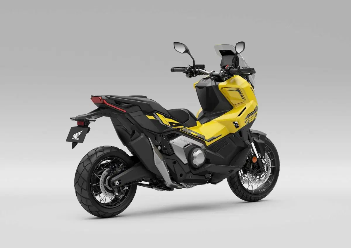Honda X-ADV. Ecco come cambia per il 2025 il 'SUV a due ruote' (43)