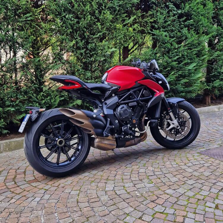 MV Agusta Dragster 800 Rosso (2021 - 23)