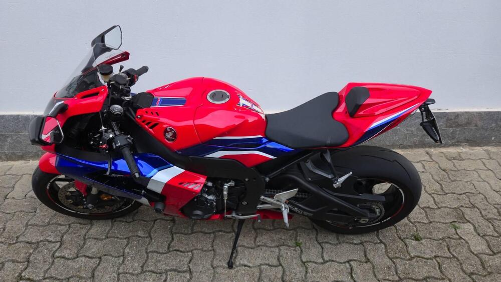 Honda CBR 1000 RR-R Fireblade (2020 - 21) (5)