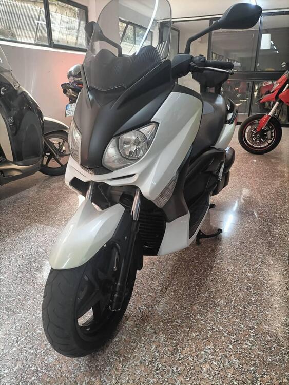 Yamaha X-Max 250 (2010 - 13) (2)