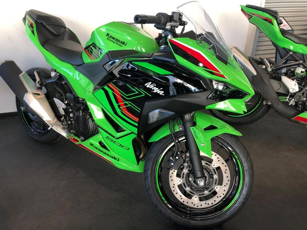 Kawasaki Ninja 500 SE (2024)