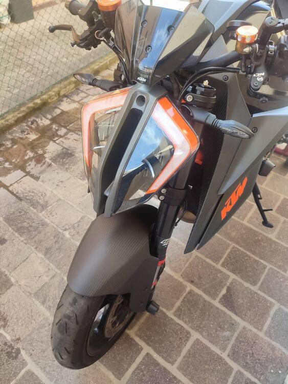 KTM 1290 Super Duke R (2021) (5)