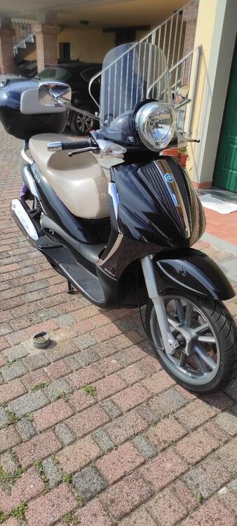 Piaggio Beverly 300 i.e. (2010 - 16) (2)