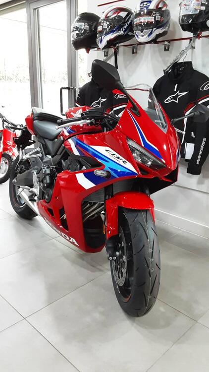 Honda CBR 650 R (2024)