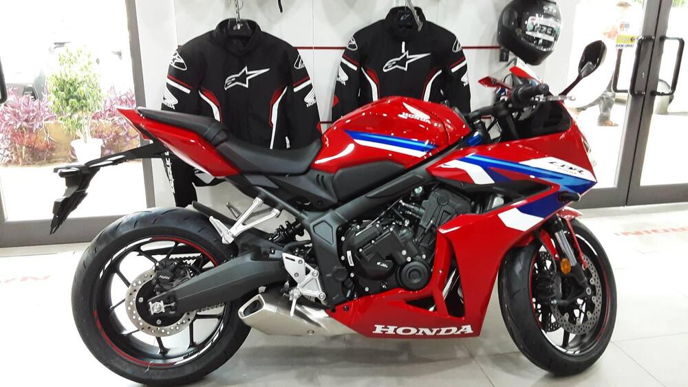 Honda CBR 650 R (2024) (3)