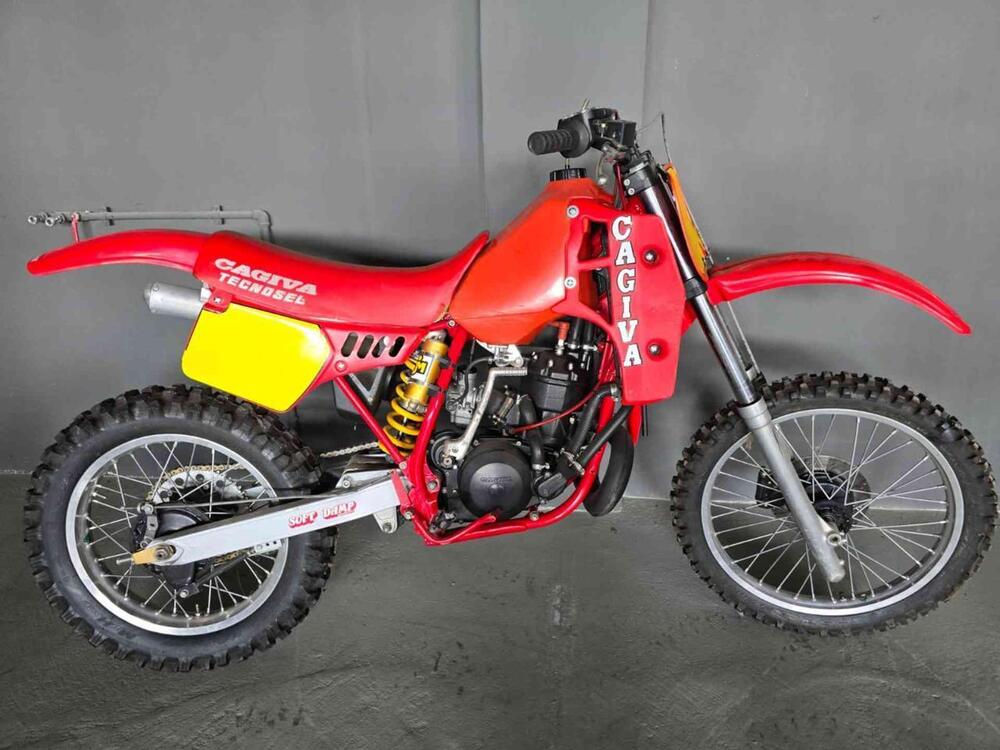 Cagiva T4 500 E