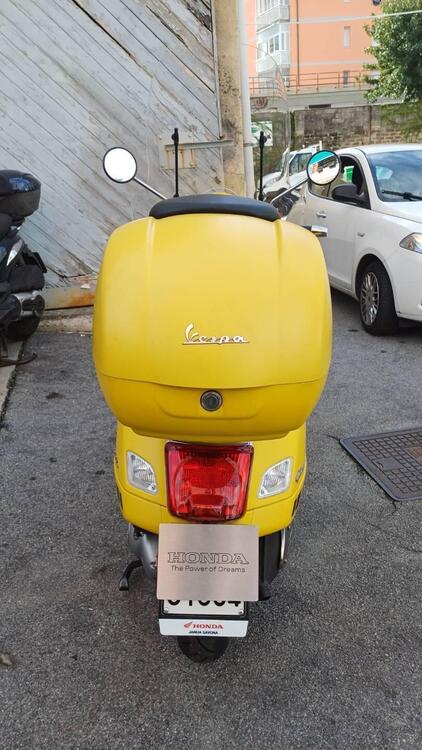 Vespa GTS 300 Super Sport (2017 - 19) (4)