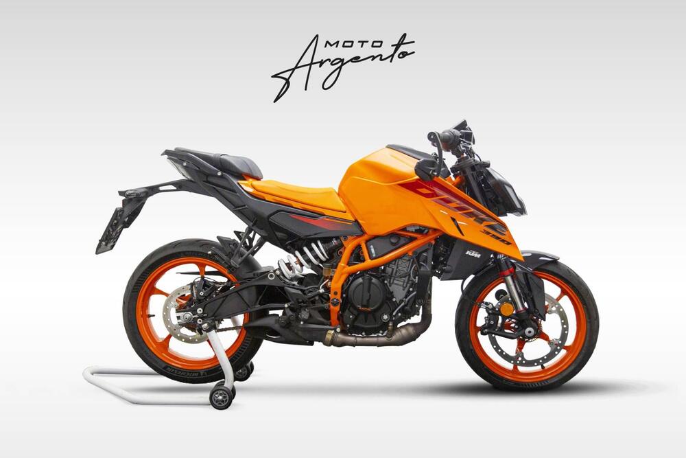 KTM 390 Duke (2024)