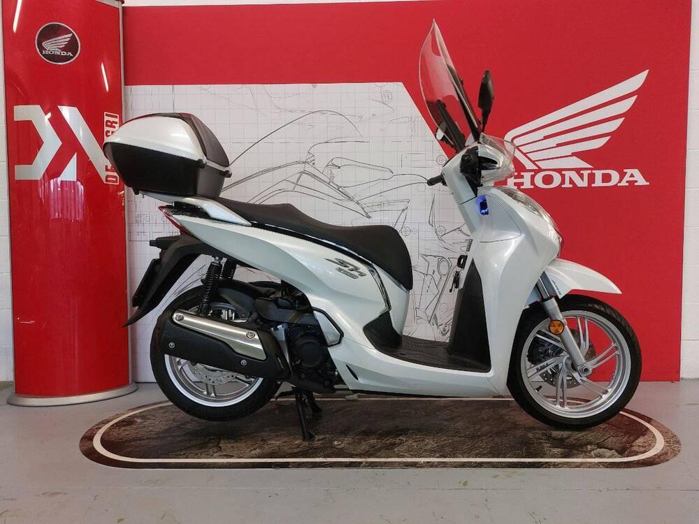 Honda SH 300 i ABS (2016 - 20) (5)