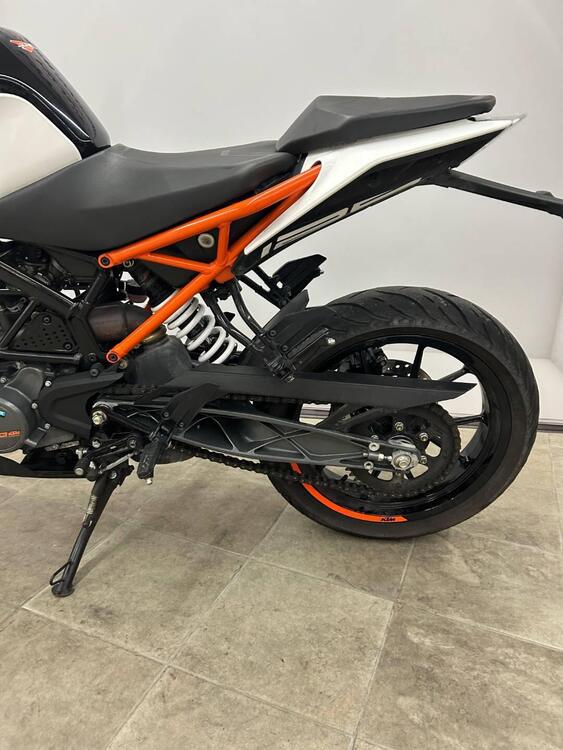 KTM 125 Duke (2021 - 23) (5)