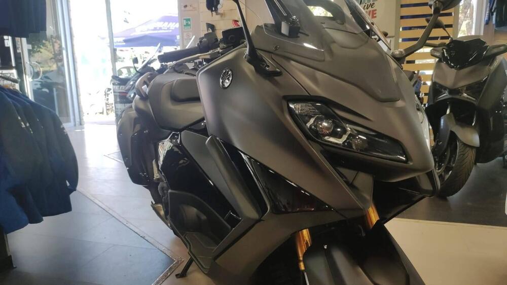 Yamaha T-Max 560 Tech Max (2022 - 24) (2)