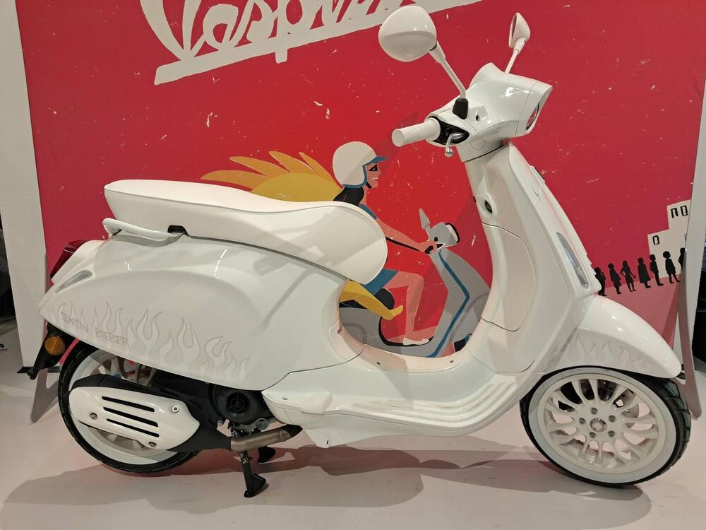 Vespa Sprint 50 Justin Bieber (2022 - 24) (5)