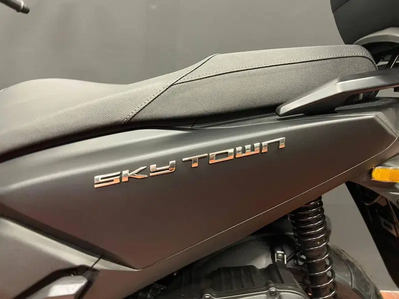 Kymco Skytown 125i (2024 - 26) (2)