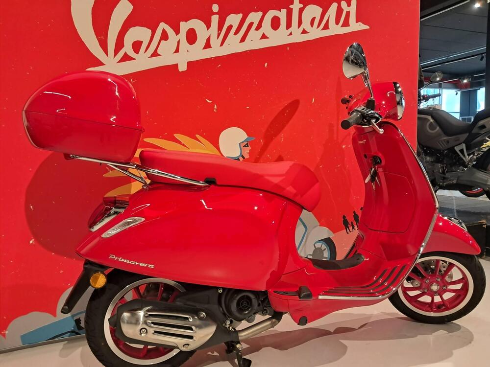 Vespa Primavera 50 RED (2023 - 24) (3)