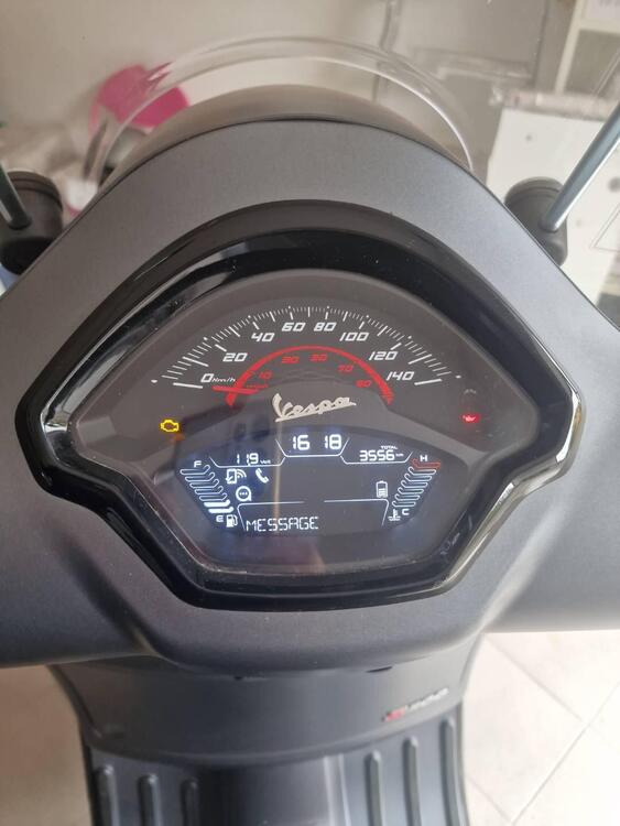 Vespa GTS 300 Super Sport (2023 - 24) (5)