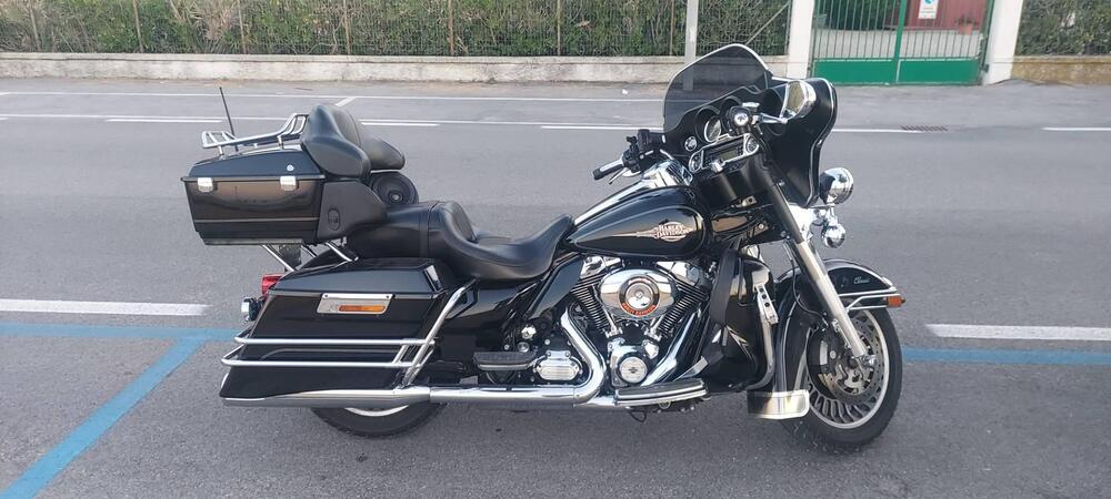 Harley-Davidson 1690 Electra Glide Classic (2010 - 12) - FLHTC