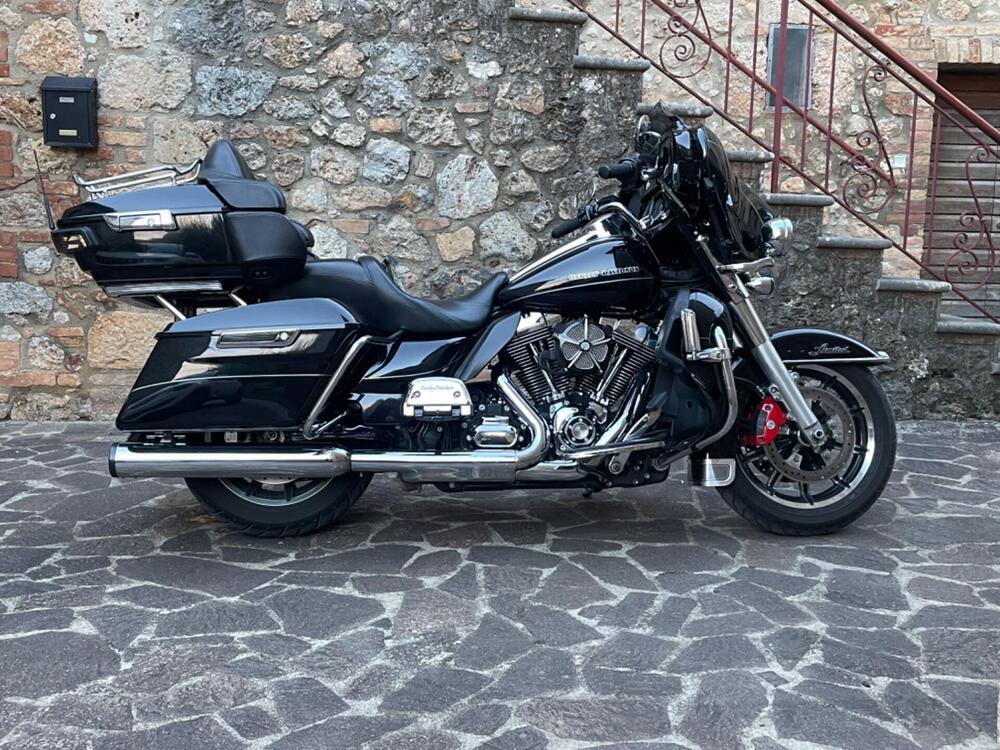 Harley-Davidson 1690 Electra Glide Ultra Limited (2014 - 15) - FLHTK (2)