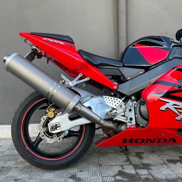 Honda CBR 900 RR Fireblade (2002 - 04) (3)