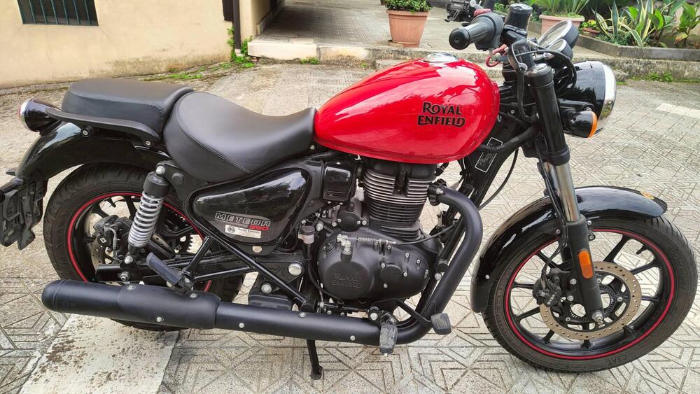 Royal Enfield Meteor 350 Fireball (2021 - 24)