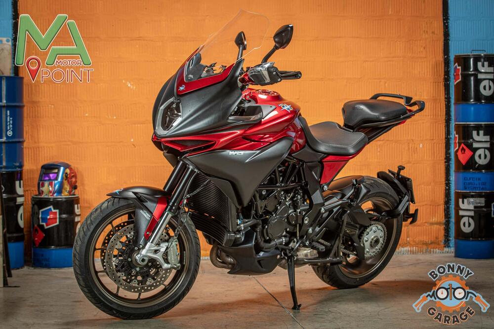 MV Agusta Turismo Veloce 800 Lusso (2021 - 23) (2)