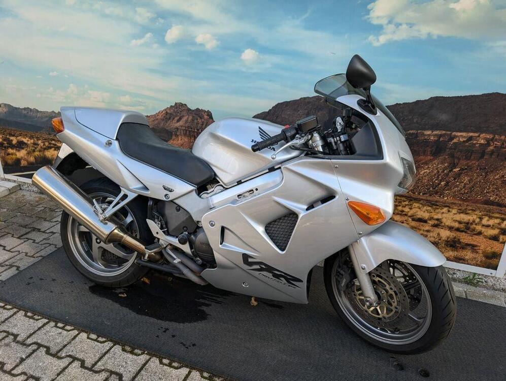 Honda VFR 800 F (2014 - 16)