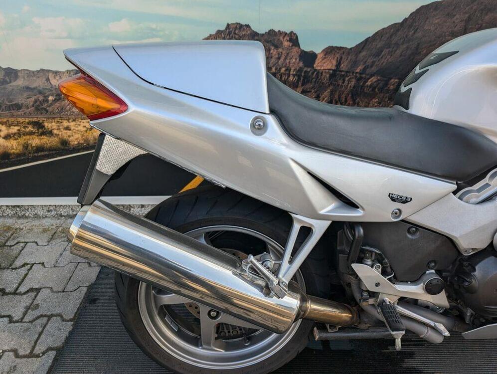 Honda VFR 800 F (2014 - 16) (5)