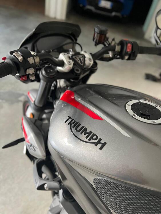 Triumph Street Triple RS (2020 - 22) (4)