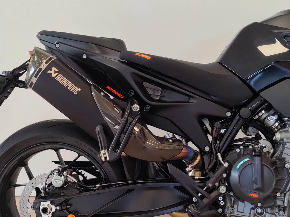 KTM 890 Duke (2021 - 23) (2)