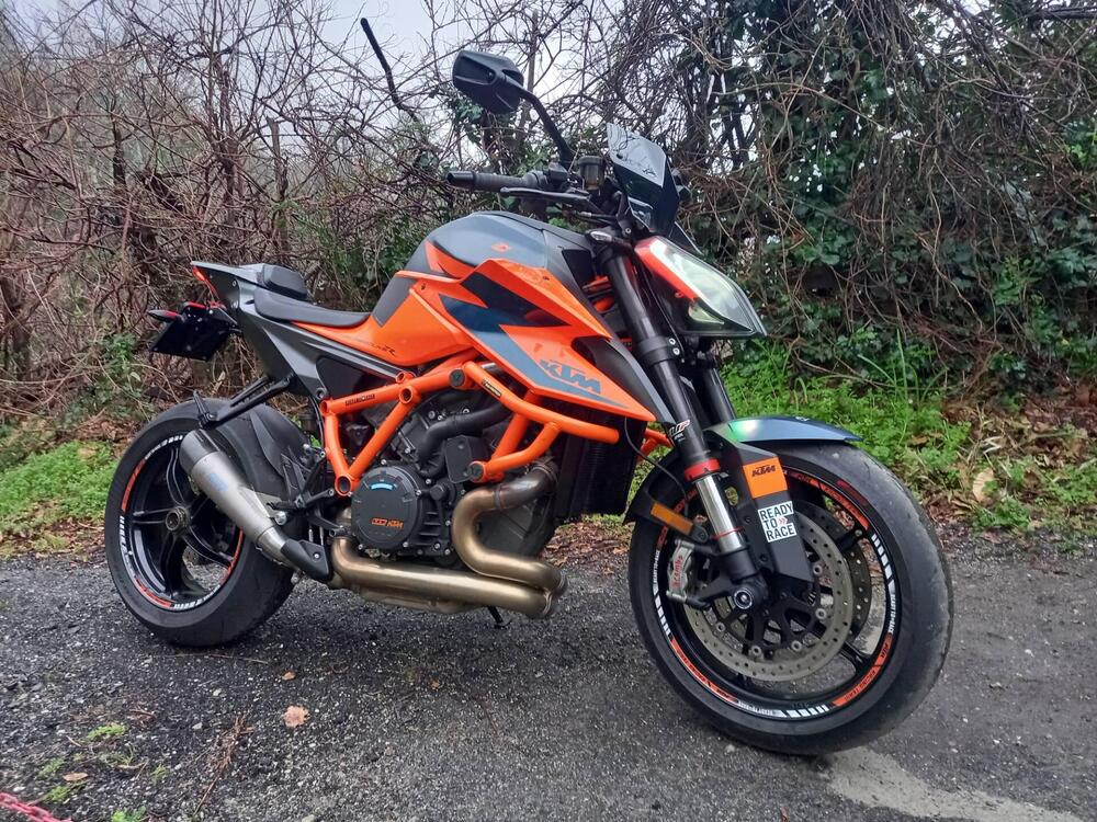 KTM 1290 Super Duke R (2020) (3)