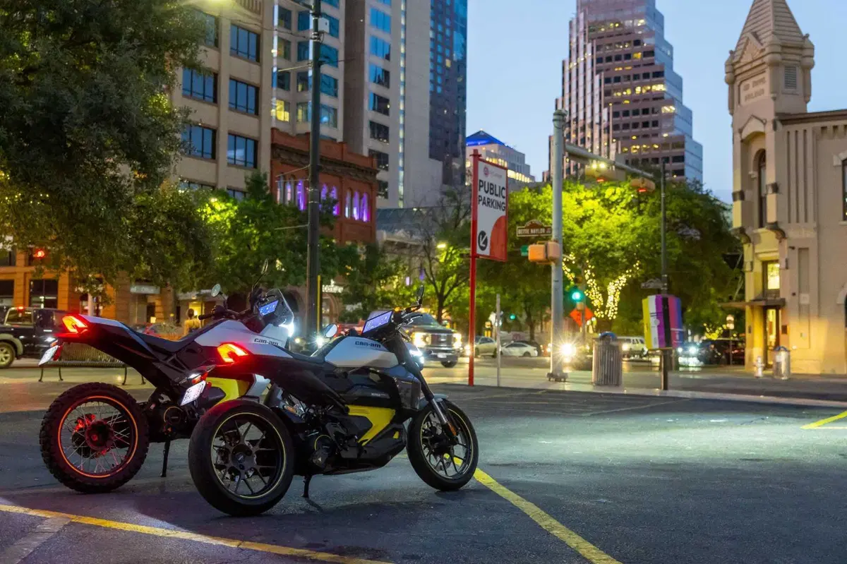 Can-Am Pulse e Origin, il TEST delle moto elettriche di domani [VIDEO] (4)