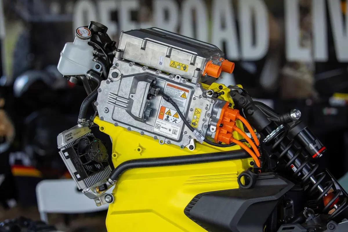 Can-Am Pulse e Origin, il TEST delle moto elettriche di domani [VIDEO] (31)