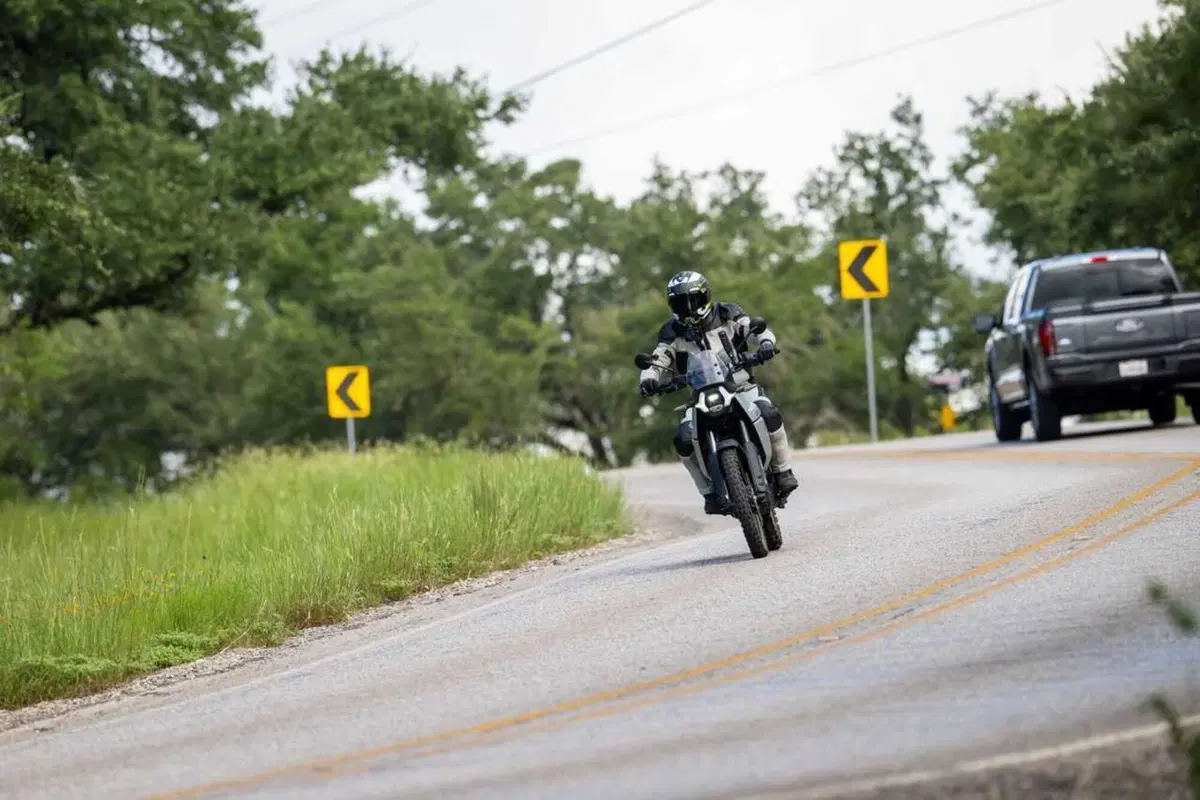 Can-Am Pulse e Origin, il TEST delle moto elettriche di domani [VIDEO] (8)