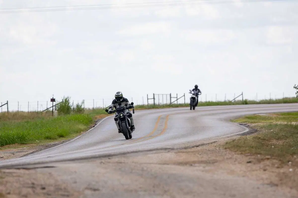 Can-Am Pulse e Origin, il TEST delle moto elettriche di domani [VIDEO] (9)