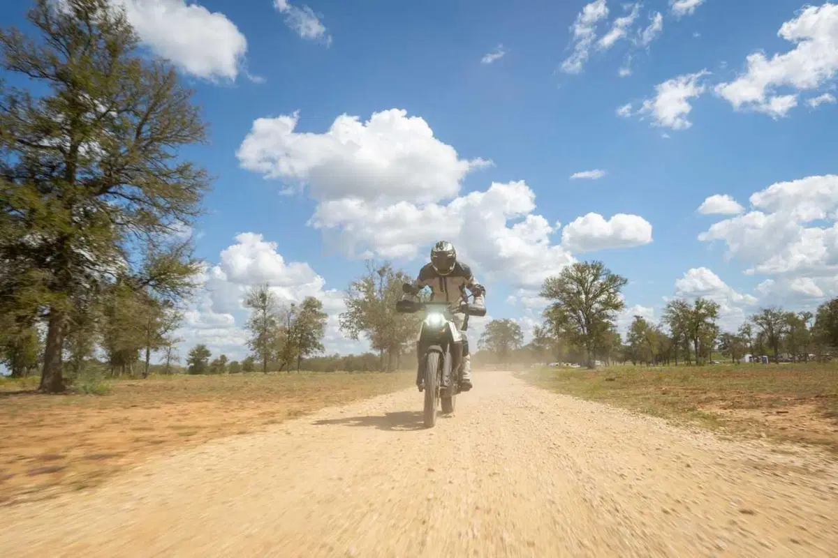Can-Am Pulse e Origin, il TEST delle moto elettriche di domani [VIDEO] (15)