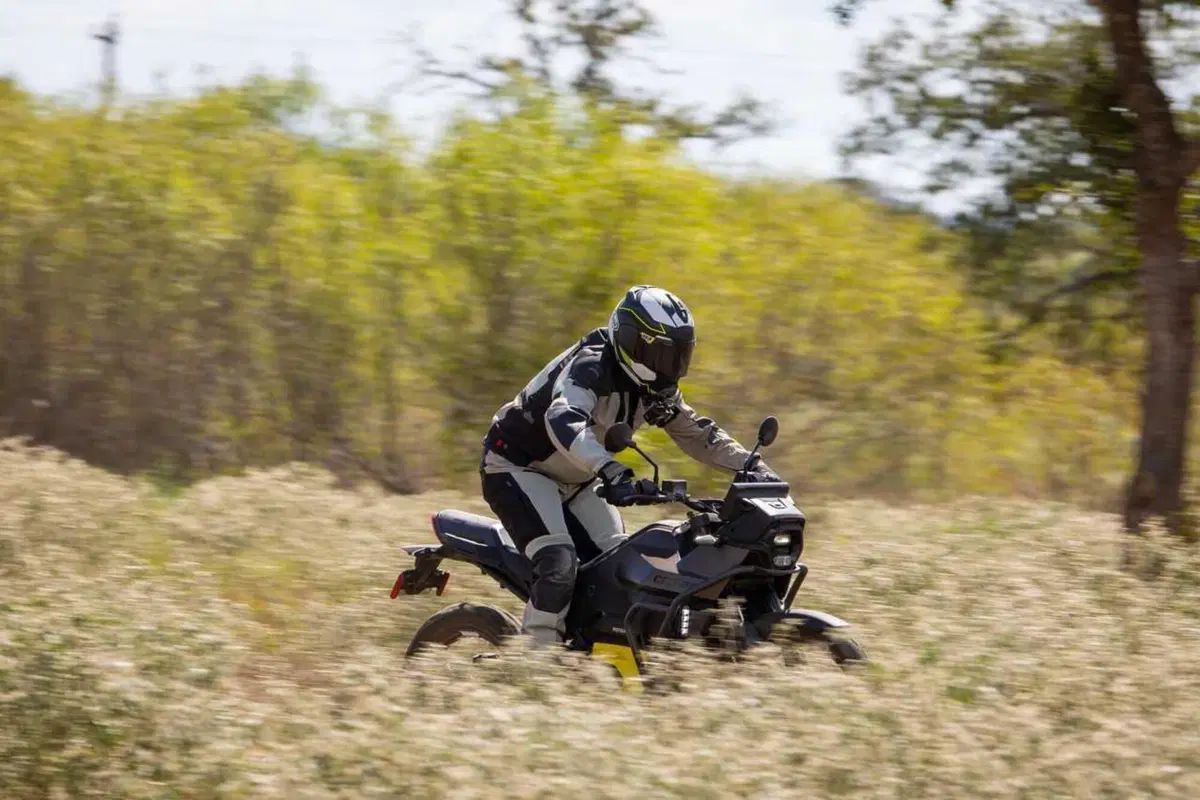 Can-Am Pulse e Origin, il TEST delle moto elettriche di domani [VIDEO] (24)