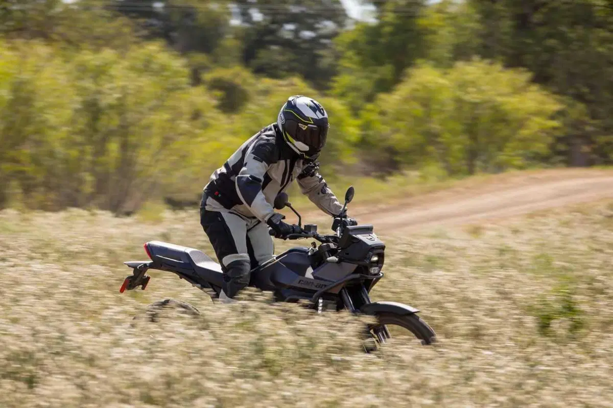 Can-Am Pulse e Origin, il TEST delle moto elettriche di domani [VIDEO] (25)