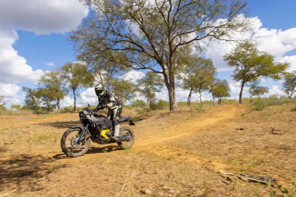 Can-Am Pulse e Origin, il TEST delle moto elettriche di domani [VIDEO] (28)