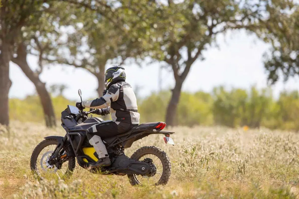 Can-Am Pulse e Origin, il TEST delle moto elettriche di domani [VIDEO] (34)