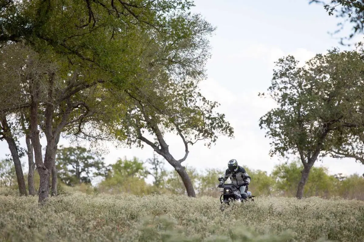Can-Am Pulse e Origin, il TEST delle moto elettriche di domani [VIDEO] (40)