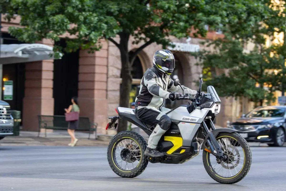 Can-Am Pulse e Origin, il TEST delle moto elettriche di domani [VIDEO] (50)