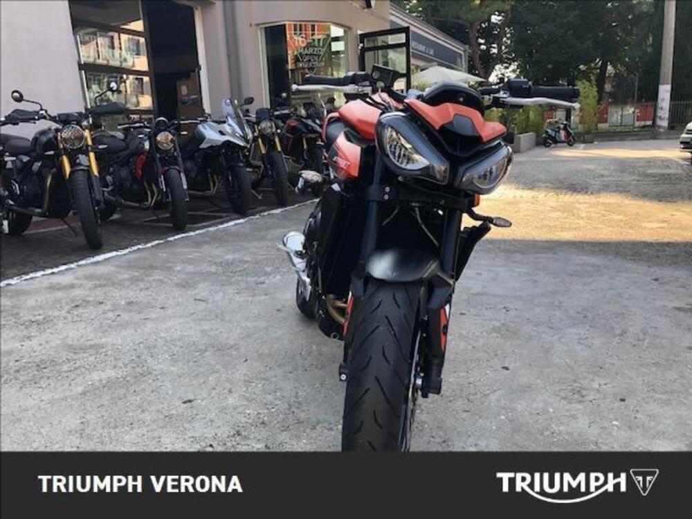 Triumph Street Triple R (2020 - 23) (3)