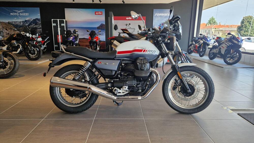 Moto Guzzi V7 Special (2021 - 24) (4)