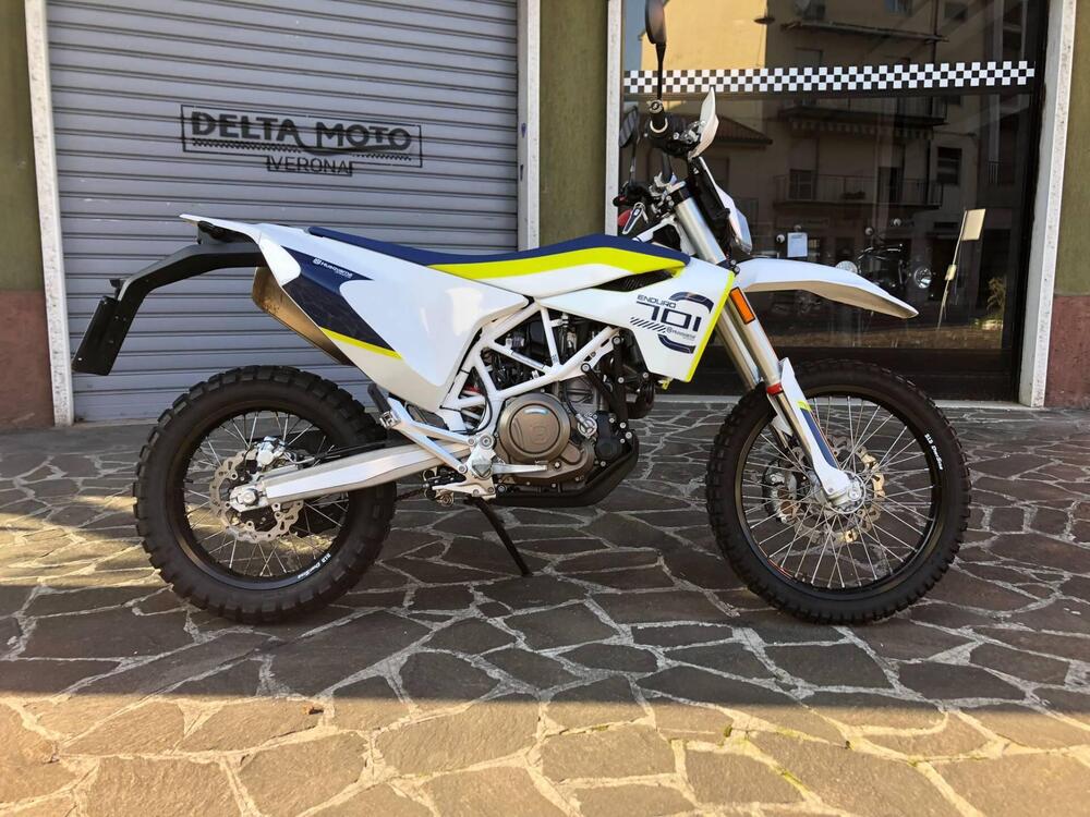 Husqvarna 701 Enduro (2017 - 19) (3)