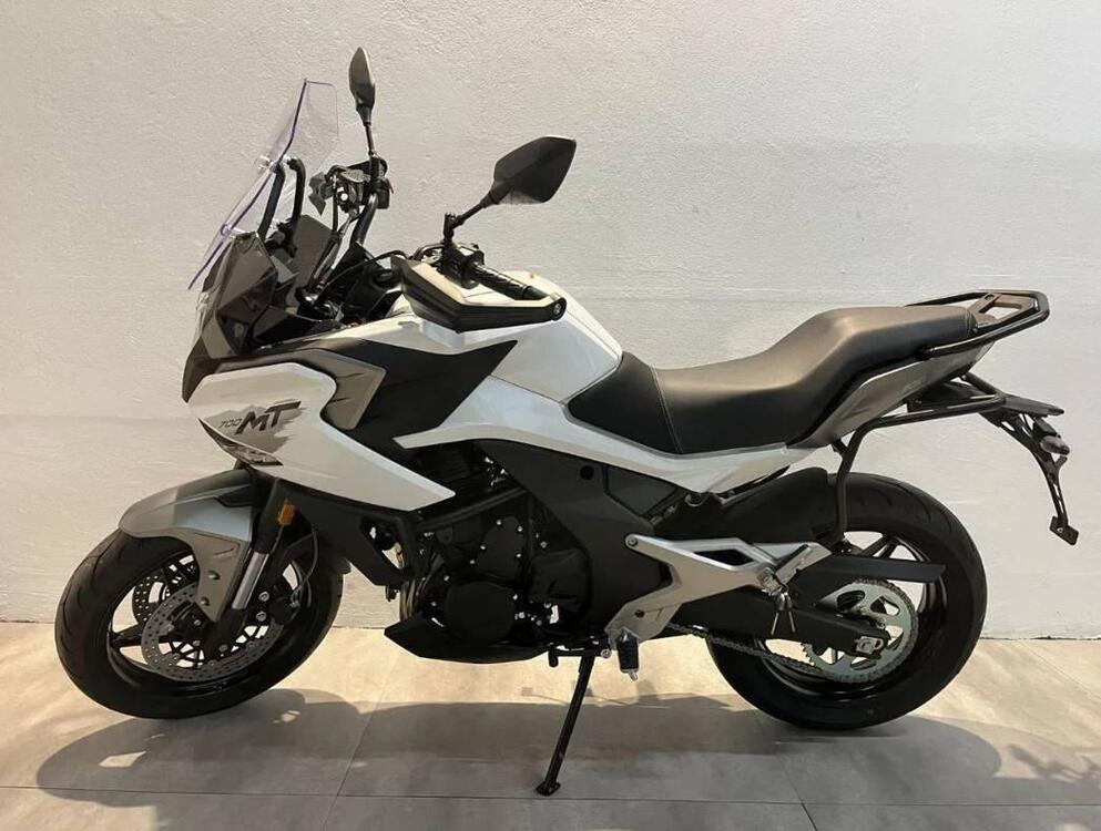 CFMOTO 700MT (2024) (2)