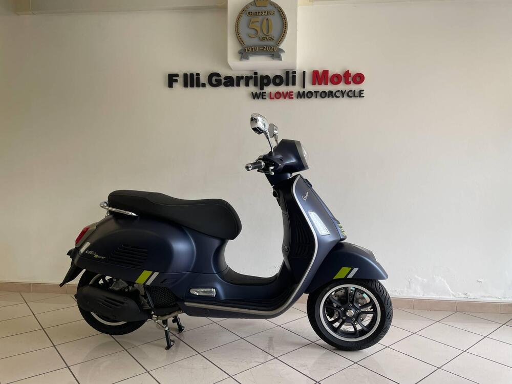 Vespa GTS 125 Super Tech (2023 - 24) (2)