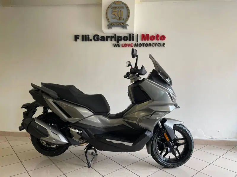 Sym ADX 300 (2024 - 26) (2)