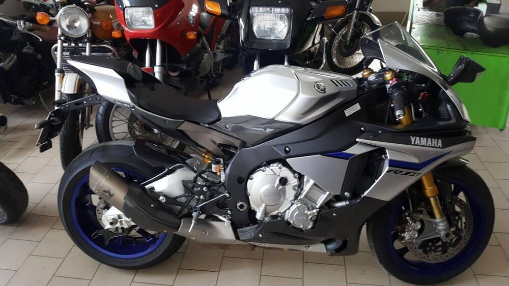 Yamaha YZF R1 M (2015 - 16)