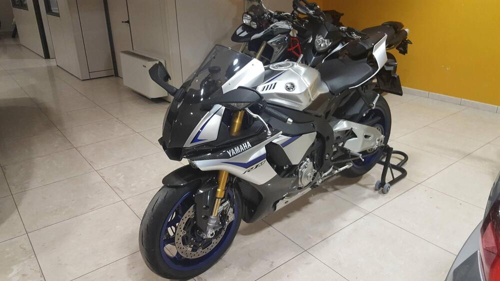 Yamaha YZF R1 M (2015 - 16) (2)